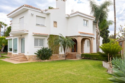 Villa till salu Malaga, Spanien 5 sovrum, 505 kvm. Nr. 122126 - foto 8