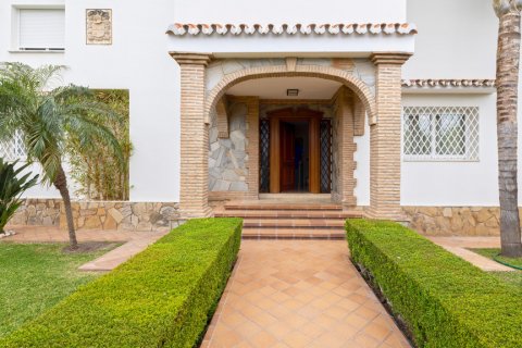 Villa till salu Malaga, Spanien 5 sovrum, 505 kvm. Nr. 122126 - foto 5