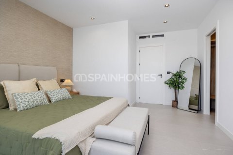 Huvila myytävänä Torrevieja, Alicante, Espanja, 3 makuuhuonetta, 141 m2 No. 120717 - kuva 21