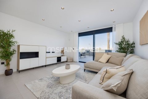 Huvila myytävänä Torrevieja, Alicante, Espanja, 3 makuuhuonetta, 141 m2 No. 120717 - kuva 9