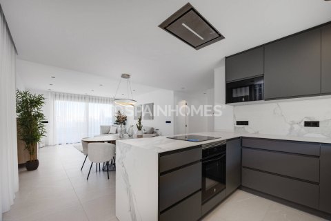 Huvila myytävänä Torrevieja, Alicante, Espanja, 3 makuuhuonetta, 141 m2 No. 120717 - kuva 19