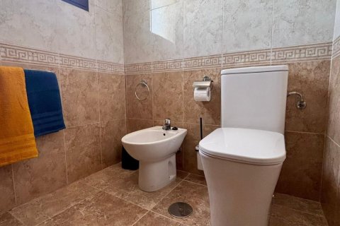 Lägenhet till salu i Campoamor, Alicante, Spanien 2 sovrum, 71 kvm. Nr. 131499 - foto 11