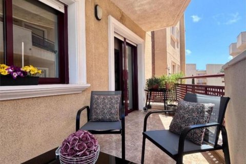 Apartment for sale Campoamor, Alicante, Spain 2 bedrooms, 71 sq.m. No. 131499 - photo 1