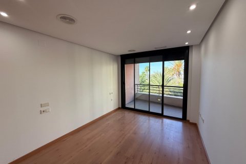 Apartamento en venta Torrevieja, Alicante, España 3 dormitorios, 137 m2 No. 131504 - foto 15