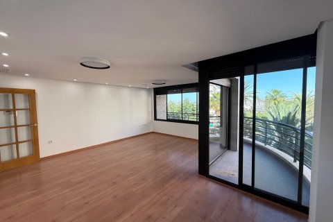 Apartamento en venta Torrevieja, Alicante, España 3 dormitorios, 137 m2 No. 131504 - foto 12