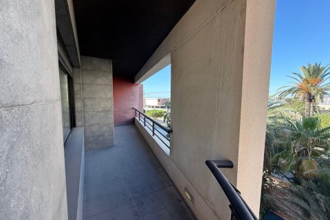 Apartamento en venta Torrevieja, Alicante, España 3 dormitorios, 137 m2 No. 131504 - foto 2