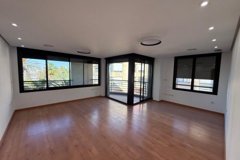 Apartamento en venta Torrevieja, Alicante, España 3 dormitorios, 137 m2 No. 131504 - foto 8