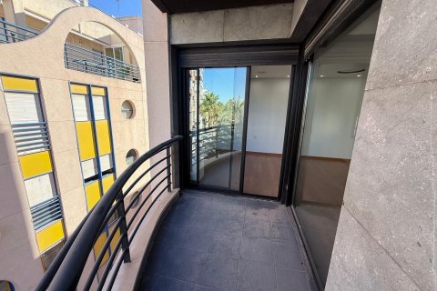 Apartamento en venta Torrevieja, Alicante, España 3 dormitorios, 137 m2 No. 131504 - foto 13