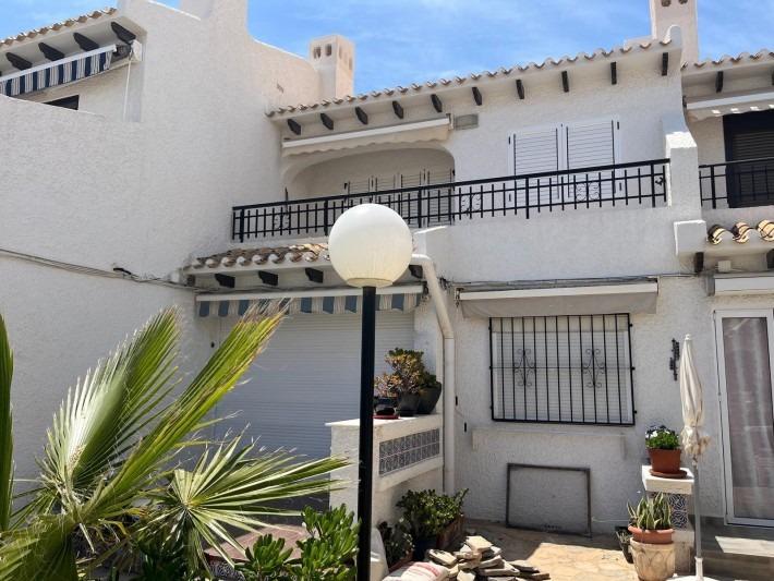 Kattohuoneisto Cabo Roig, Alicante, Espanja 1 makuuhuone, 58 m2 No. 131503
