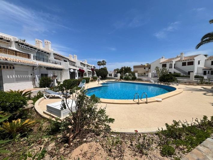 Kattohuoneisto Cabo Roig, Alicante, Espanja 1 makuuhuone, 58 m2 No. 131503