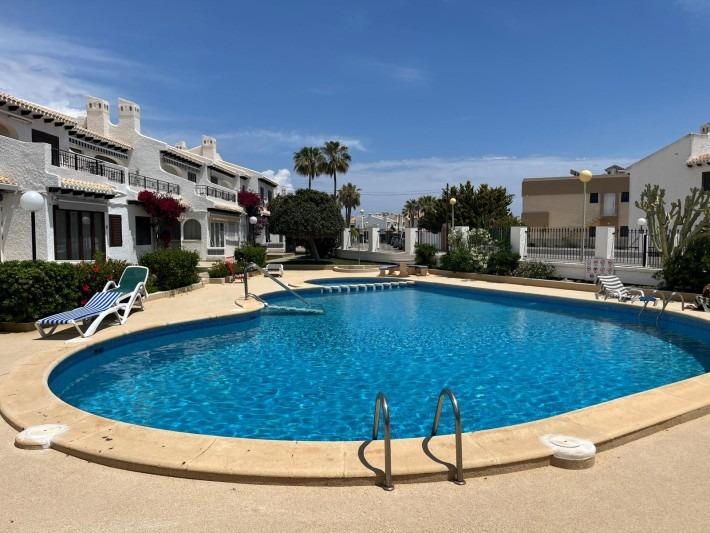 Kattohuoneisto Cabo Roig, Alicante, Espanja 1 makuuhuone, 58 m2 No. 131503