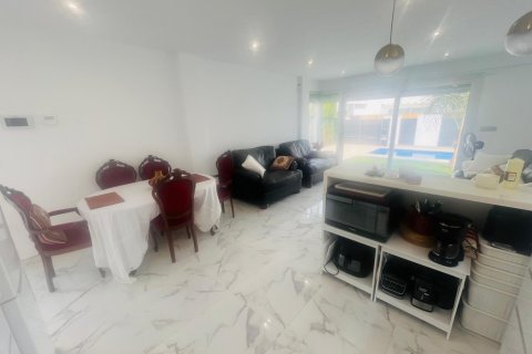 Продажа виллы Лос-Алькасарес, Мурсия, Испания 3 спальни, 120м2 №131799 - фото 2