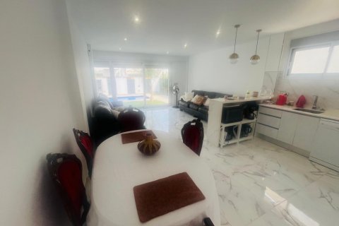 Продажа виллы Лос-Алькасарес, Мурсия, Испания 3 спальни, 120м2 №131799 - фото 5