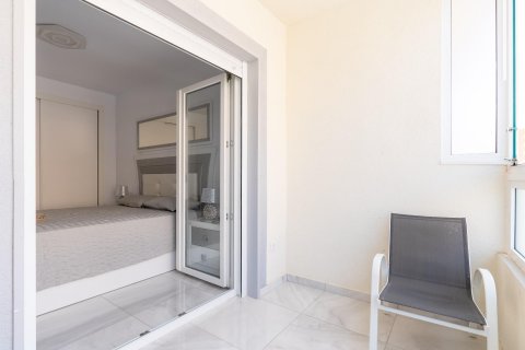 Townhouse for sale Punta Prima, Alicante, Spain 4 bedrooms, 260 sq.m. No. 131809 - photo 21
