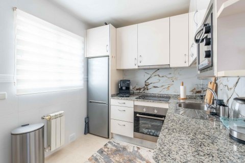 Villa for sale Punta Prima, Alicante, Spain 3 bedrooms, 182 sq.m. No. 131812 - photo 13