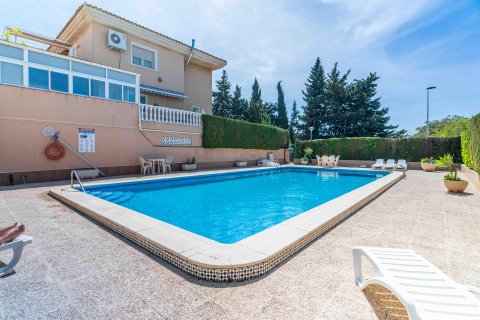 Villa for sale Punta Prima, Alicante, Spain 3 bedrooms, 182 sq.m. No. 131812 - photo 27