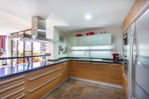 Продажа квартиры в Валенсия, Испания 4 спальни, 231м2 №124546 - фото 15