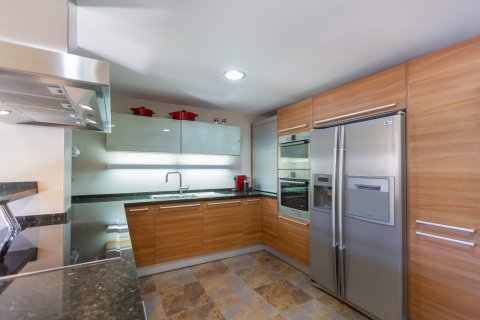 Продажа квартиры в Валенсия, Испания 4 спальни, 231м2 №124546 - фото 16