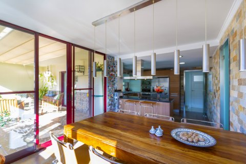 Продажа квартиры в Валенсия, Испания 4 спальни, 231м2 №124546 - фото 9