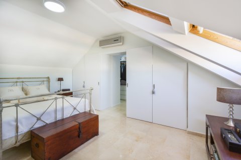 Продажа квартиры в Валенсия, Испания 4 спальни, 231м2 №124546 - фото 21