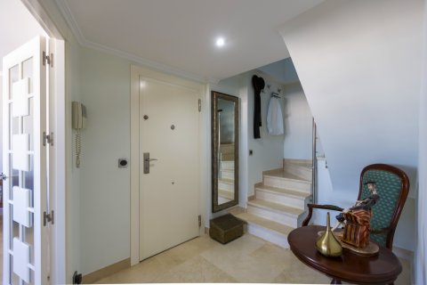 Продажа квартиры в Валенсия, Испания 4 спальни, 231м2 №124546 - фото 18