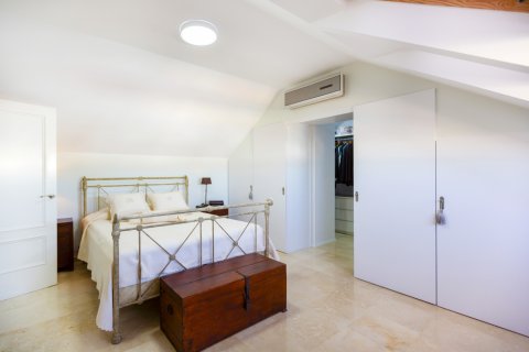 Продажа квартиры в Валенсия, Испания 4 спальни, 231м2 №124546 - фото 20