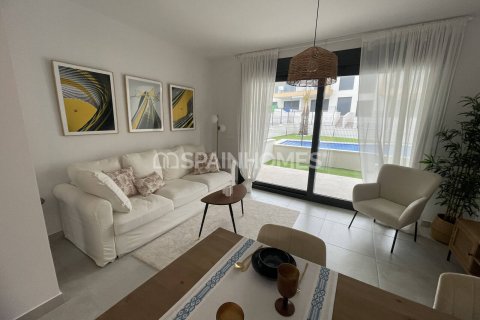 Продажа квартиры в Ориуэла, Аликанте, Испания 2 спальни, 64м2 №124505 - фото 15