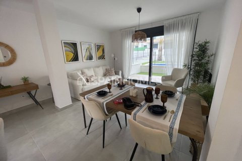 Продажа квартиры в Ориуэла, Аликанте, Испания 2 спальни, 64м2 №124505 - фото 24