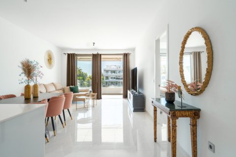 Dzīvoklis pārdošanā Estepona, Malaga, Spānijā 2 istabas, 82 m2 Nr. 127419 - attēls 2