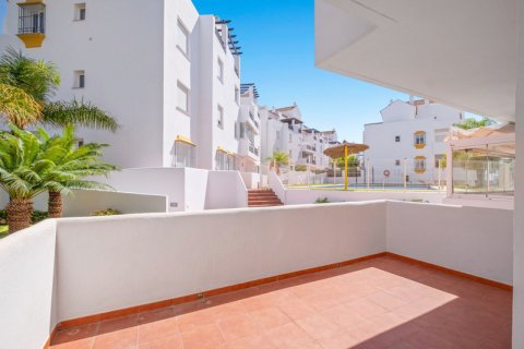 Apartment for sale Estepona, Malaga, Spain 2 bedrooms, 99 sq.m. No. 127416 - photo 9