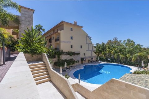 Apartment à vendre Estepona, Malaga, Espagne, 3 chambres, 110 m2 No. 127421 - photo 11