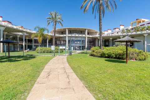 Duplex for sale Benahavis, Malaga, Spain 2 bedrooms, 99 sq.m. No. 127417 - photo 20