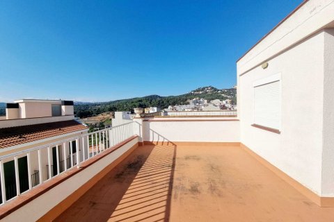 Продажа дома Льорет-де-Мар, Герона, Испания 6 спален, 214м2 №130251 - фото 1