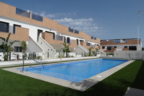 Bungalow à vendre Pilar de la Horadada, Alicante, Espagne, 2 chambres, 80 m2 No. 128344 - photo 2