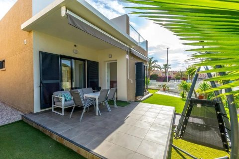 Villa en venta La Zenia, Alicante, España 3 dormitorios, 82 m2 No. 125568 - foto 17