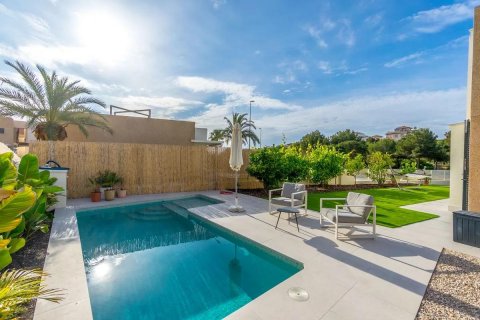 Villa en venta La Zenia, Alicante, España 3 dormitorios, 82 m2 No. 125568 - foto 23