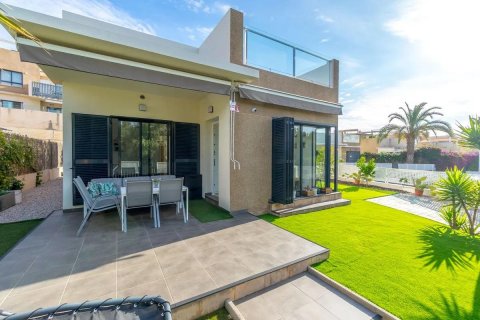 Villa en venta La Zenia, Alicante, España 3 dormitorios, 82 m2 No. 125568 - foto 20
