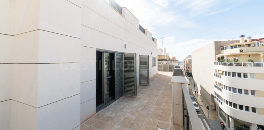 Apartment Torrevieja, Alicante, Spain 3 bedrooms, 180 sq.m. No. 125147