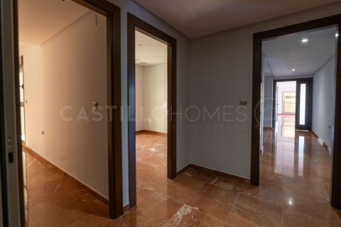 Apartment for sale Torrevieja, Alicante, Spain 3 bedrooms, 180 sq.m. No. 125147 - photo 8