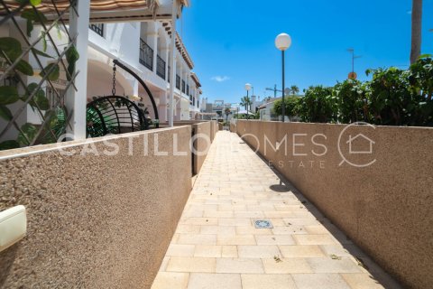 Bungalow for sale Punta Prima, Alicante, Spain 2 bedrooms, 56 sq.m. No. 131611 - photo 10