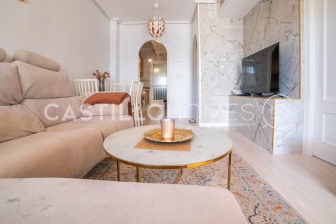 Bungalow for sale Punta Prima, Alicante, Spain 2 bedrooms, 56 sq.m. No. 131611 - photo 11