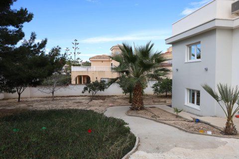 Villa in vendita Ciudad Quesada, Alicante, Spagna 5 camere da letto, 158 mq. N° 131602 - foto 4