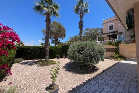 Villa in vendita Punta Prima, Alicante, Spagna 4 camere da letto, 150 mq. N° 131610 - foto 6