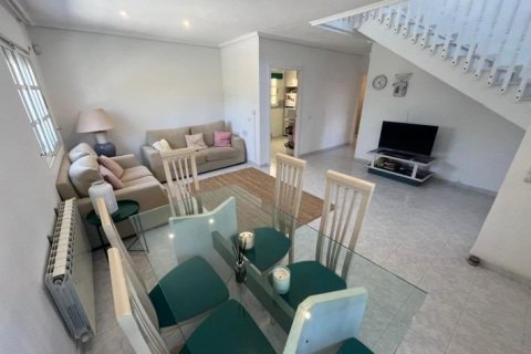 Villa in vendita Punta Prima, Alicante, Spagna 4 camere da letto, 150 mq. N° 131610 - foto 8