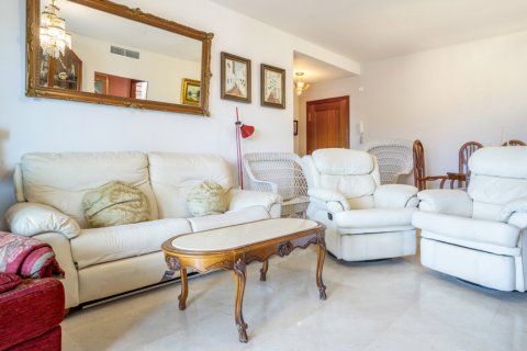 Продажа квартиры в Эстепона, Малага, Испания 3 спальни, 142.4м2 №121635 - фото 13