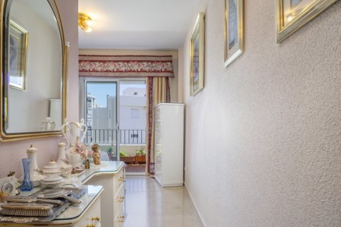 Продажа квартиры в Эстепона, Малага, Испания 3 спальни, 142.4м2 №121635 - фото 18