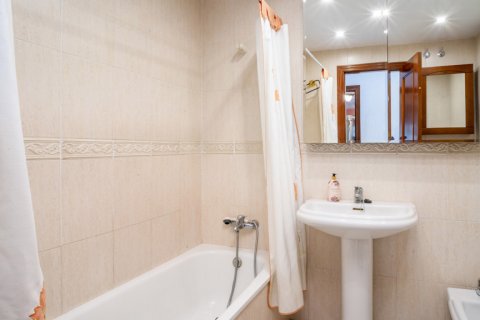 Продажа квартиры в Эстепона, Малага, Испания 3 спальни, 142.4м2 №121635 - фото 28