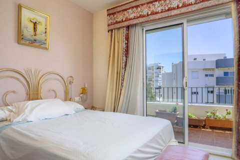 Продажа квартиры в Эстепона, Малага, Испания 3 спальни, 142.4м2 №121635 - фото 17