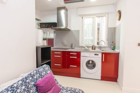 Продажа квартиры в Мадрид, Испания 1 спальня, 42м2 №121640 - фото 4