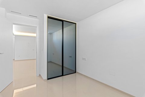 Продажа виллы в Сьюдад Кесада, Аликанте, Испания 4 спальни, 396м2 №123633 - фото 14